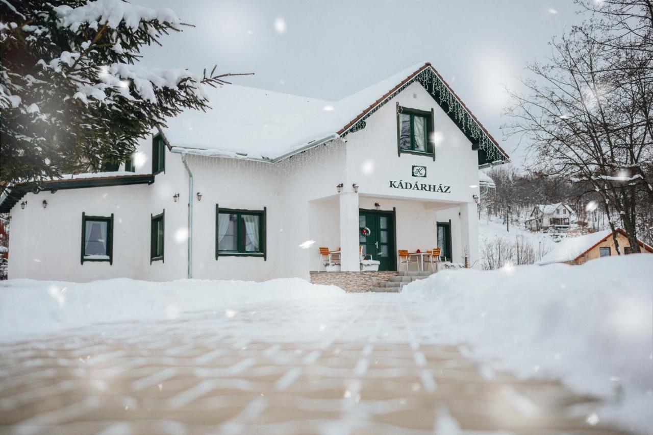 ヴラヒツァ Kadarhaz Bed & Breakfast エクステリア 写真